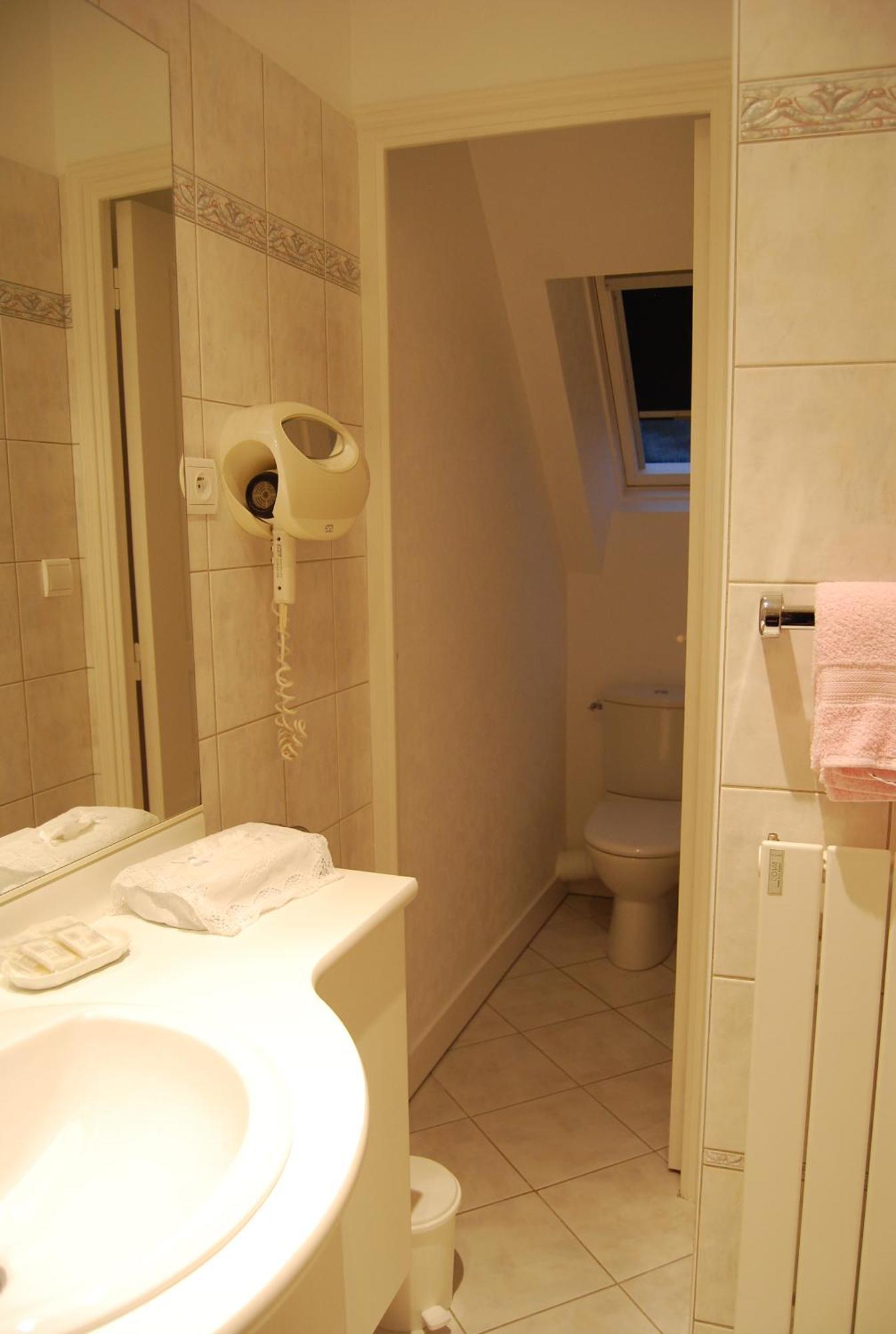 Hostellerie De La Motte Jean Saint-Coulomb Εξωτερικό φωτογραφία