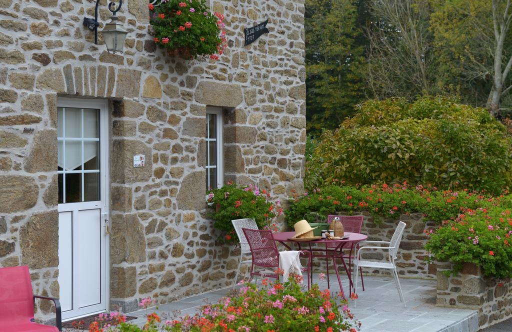 Hostellerie De La Motte Jean Saint-Coulomb Εξωτερικό φωτογραφία