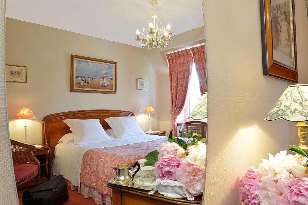 Hostellerie De La Motte Jean Saint-Coulomb Εξωτερικό φωτογραφία